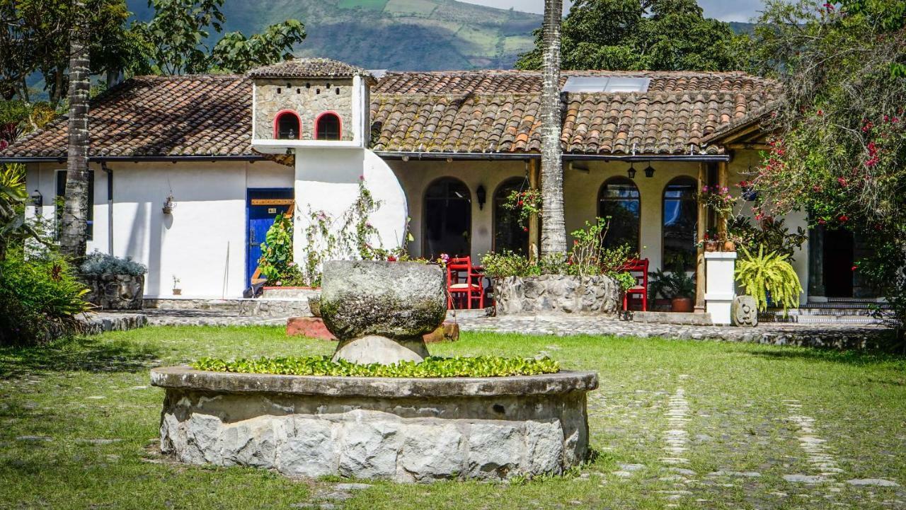 Hosteria Museart Pantavi Tumbabiro Екстериор снимка